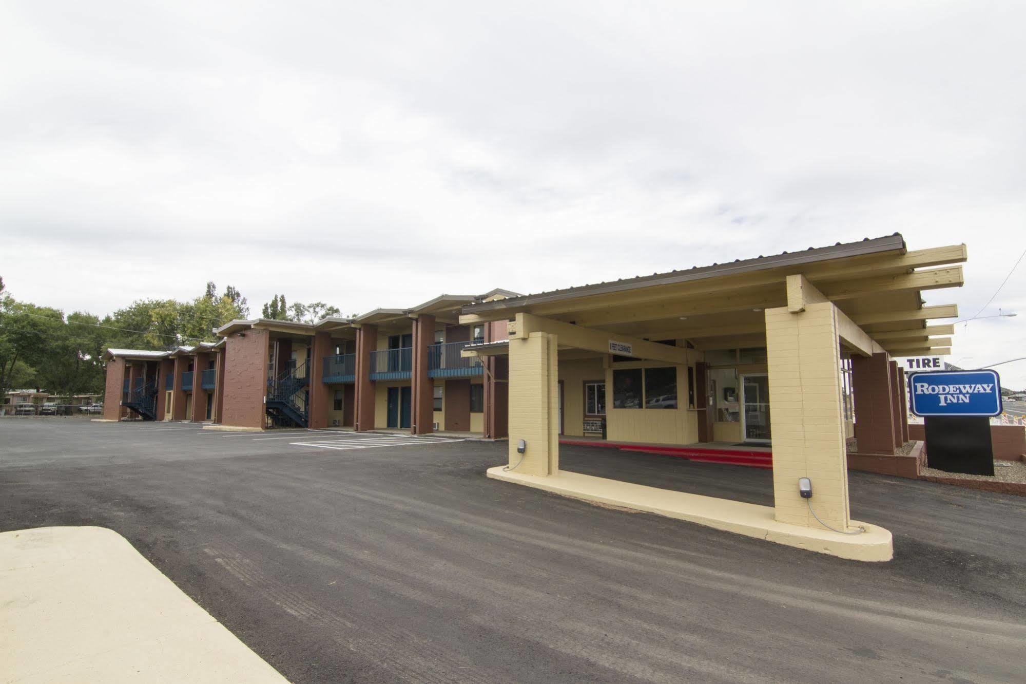Rodeway Inn Flagstaff East Route 66 Dış mekan fotoğraf