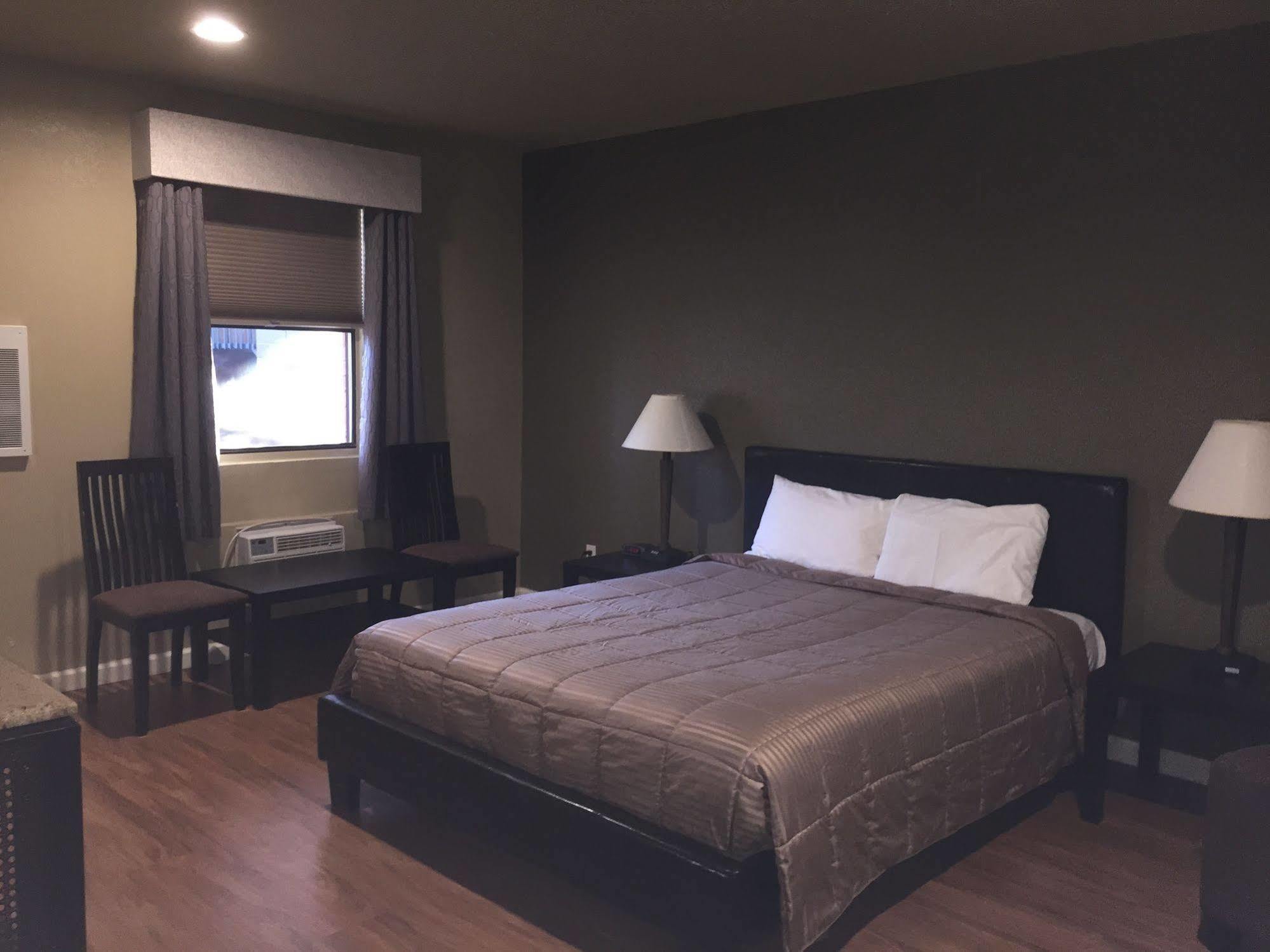 Rodeway Inn Flagstaff East Route 66 Dış mekan fotoğraf